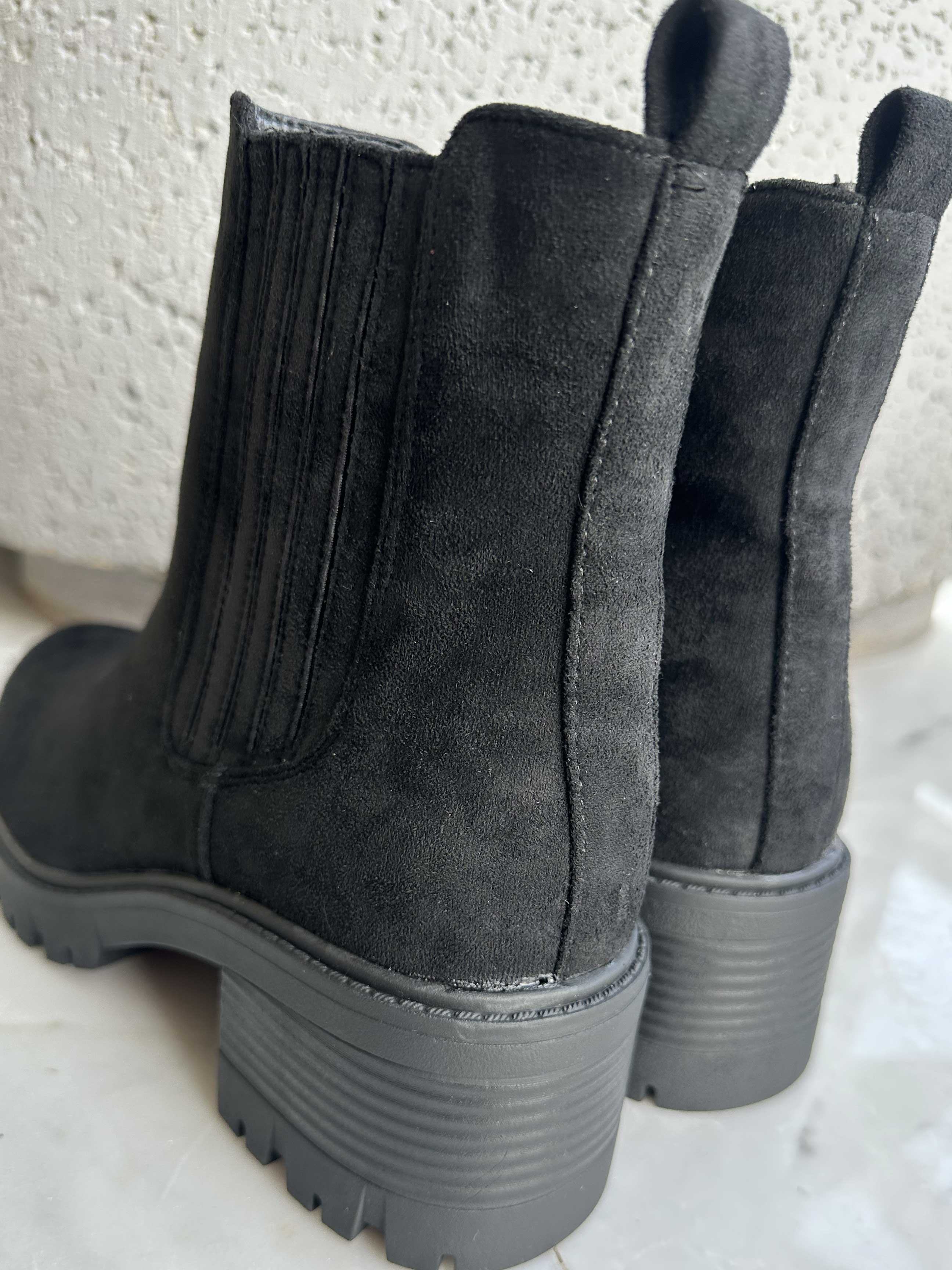 Cuba - Støvler i ruskindslook med bred hæl